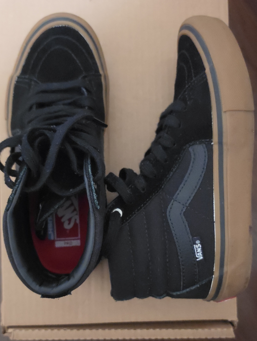 Vans Men’s Black with Gum Sole Sk8-High Skate Sneakers